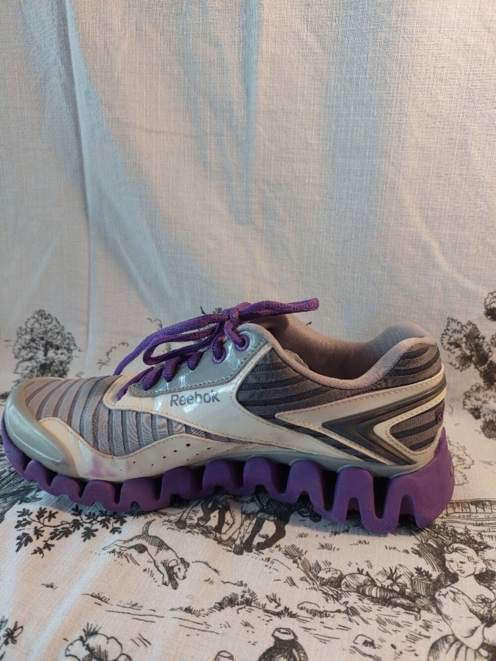 Reebok ZigTech Women's Size 6.5 Running Shoes Purple